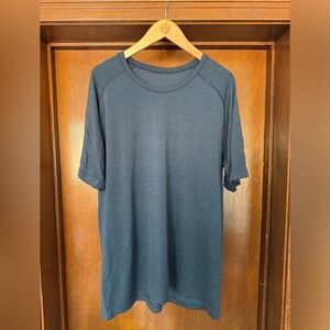 Lululemon Men’s Metal Vent Tech Short Sleeve XXL Blue